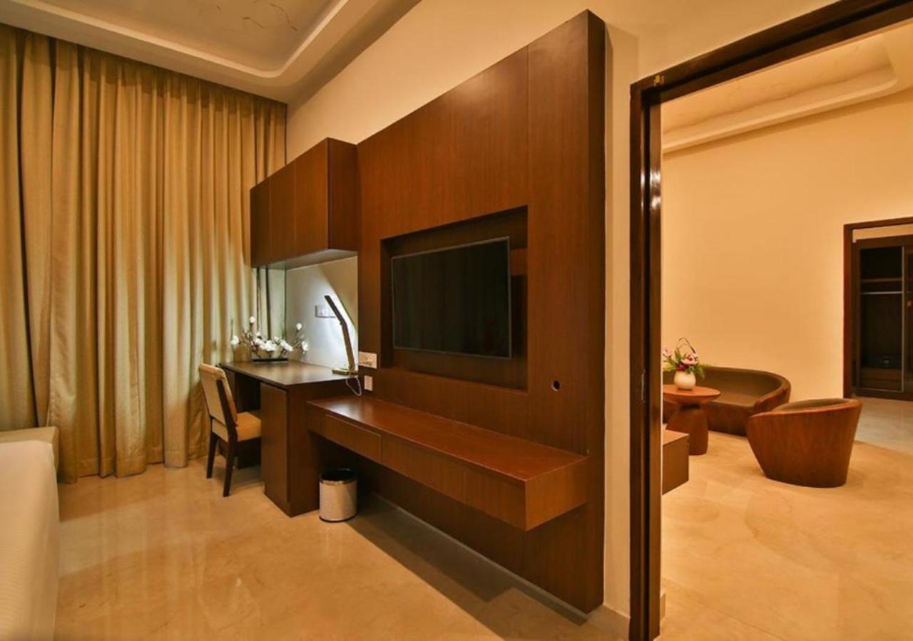 Accord Chrome Hotel Chennai Exterior photo